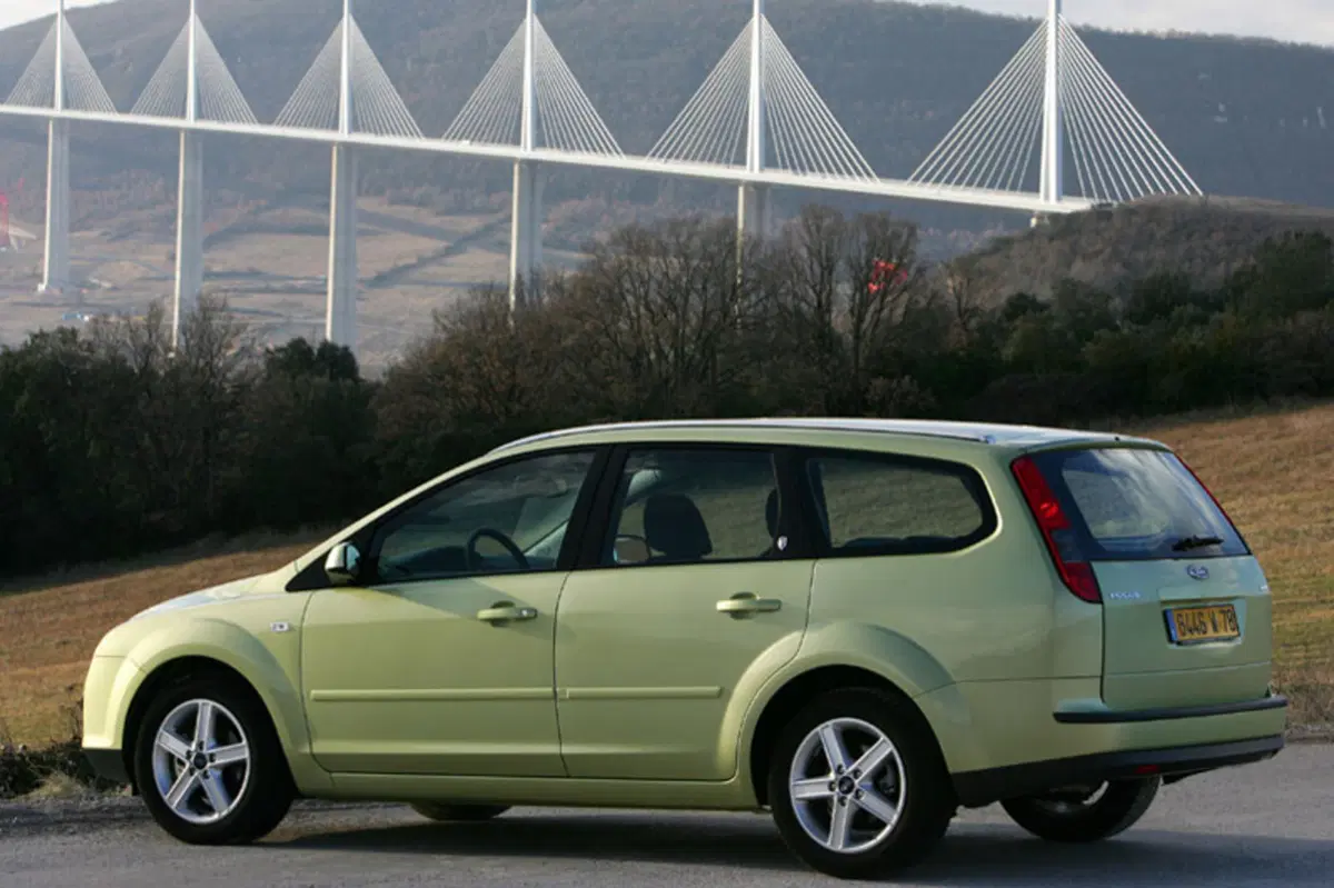 Ford Focus Station Wagon (2004-08) (8)