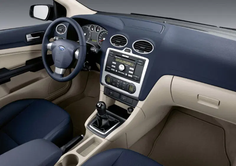 Ford Focus Station Wagon (2004-08) (9)