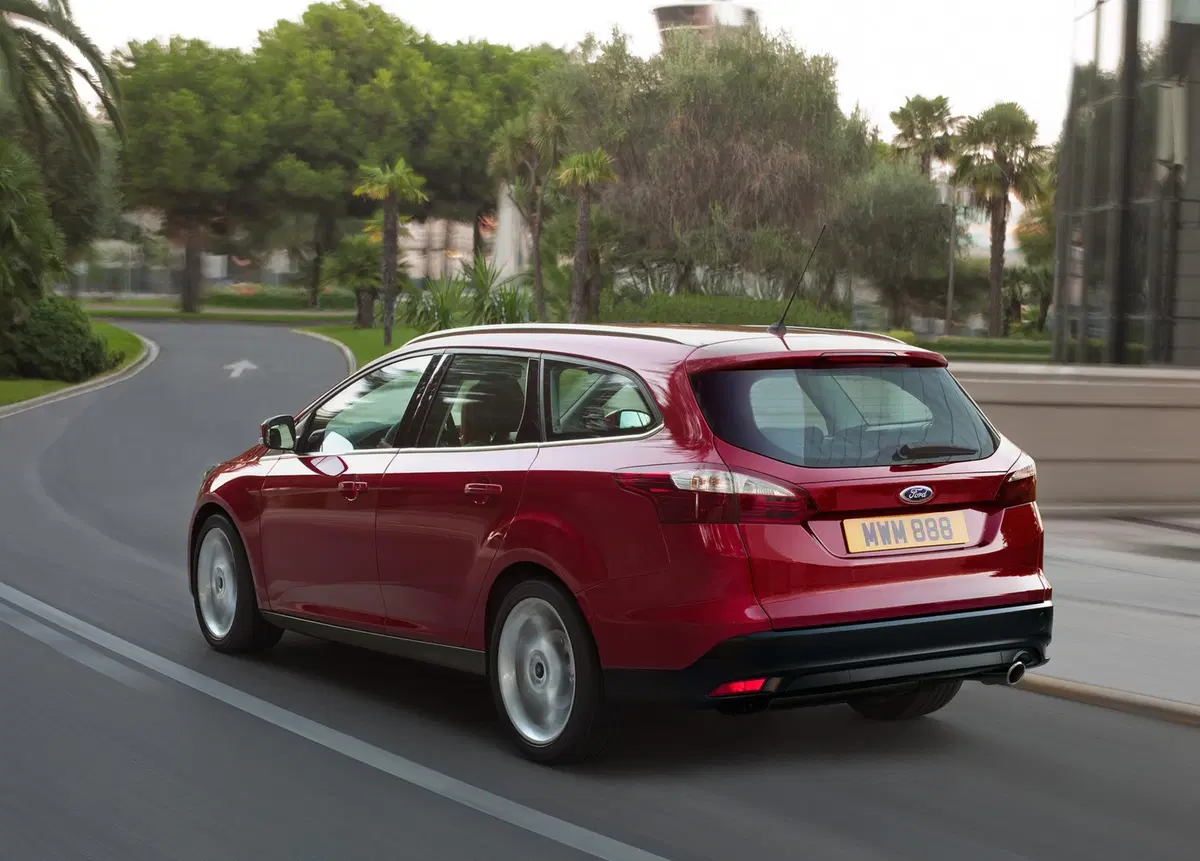 Ford Focus Station Wagon 1.5 EcoBoost 150 CV Start&Stop SW ST Line Business (7)