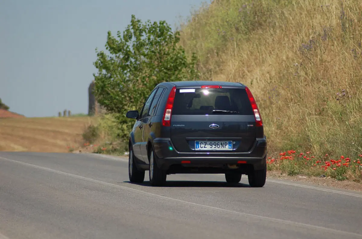 Ford Fusion (2002-12) (4)