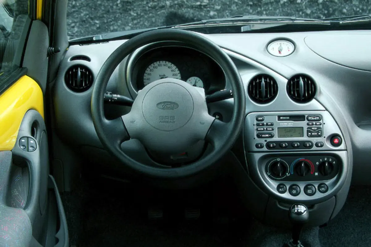 Ford Ka 1.3 (servosterzo) (9)