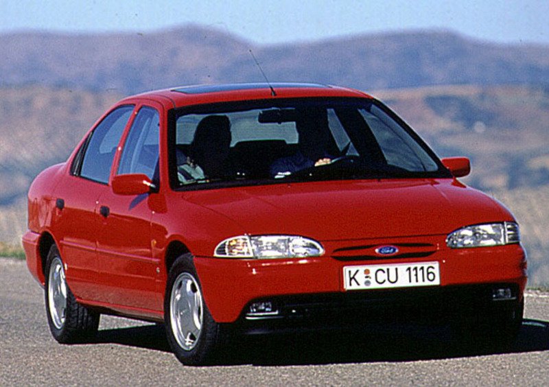 Ford Mondeo (1993-96) (2)