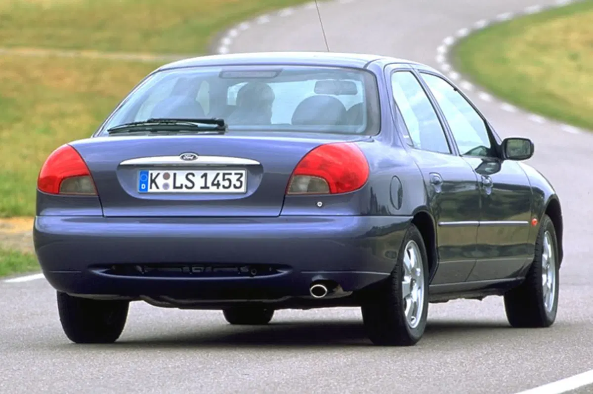 Ford Mondeo (1996-00) (3)