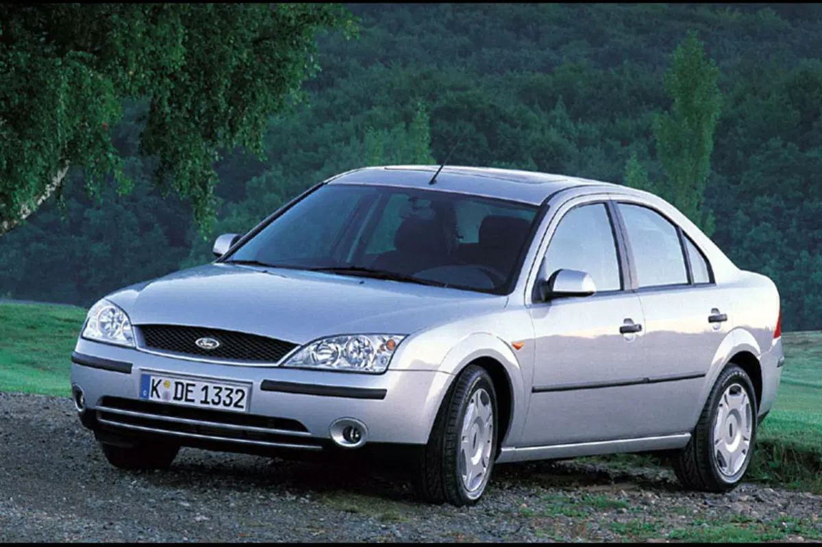 Ford Mondeo (2000-07) (2)