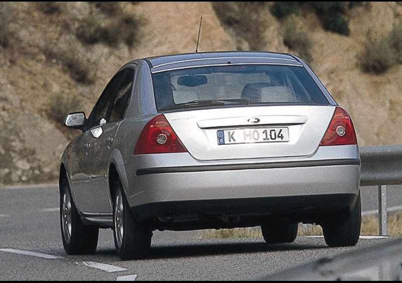 Ford Mondeo (2000-07) (8)