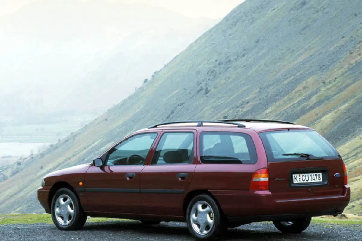 Ford Mondeo Station Wagon (1993-97) (2)