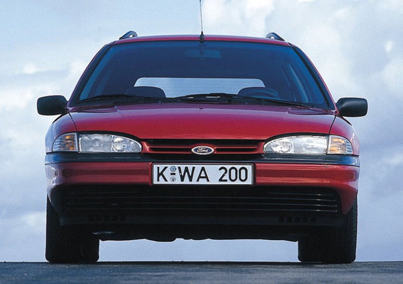Ford Mondeo Station Wagon (1993-97) (4)