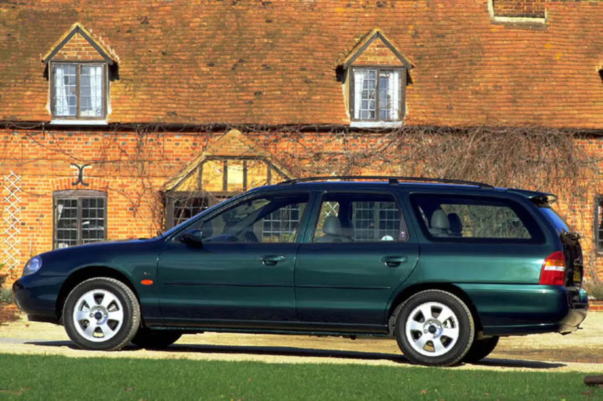 Ford Mondeo Station Wagon (1996-00) (2)