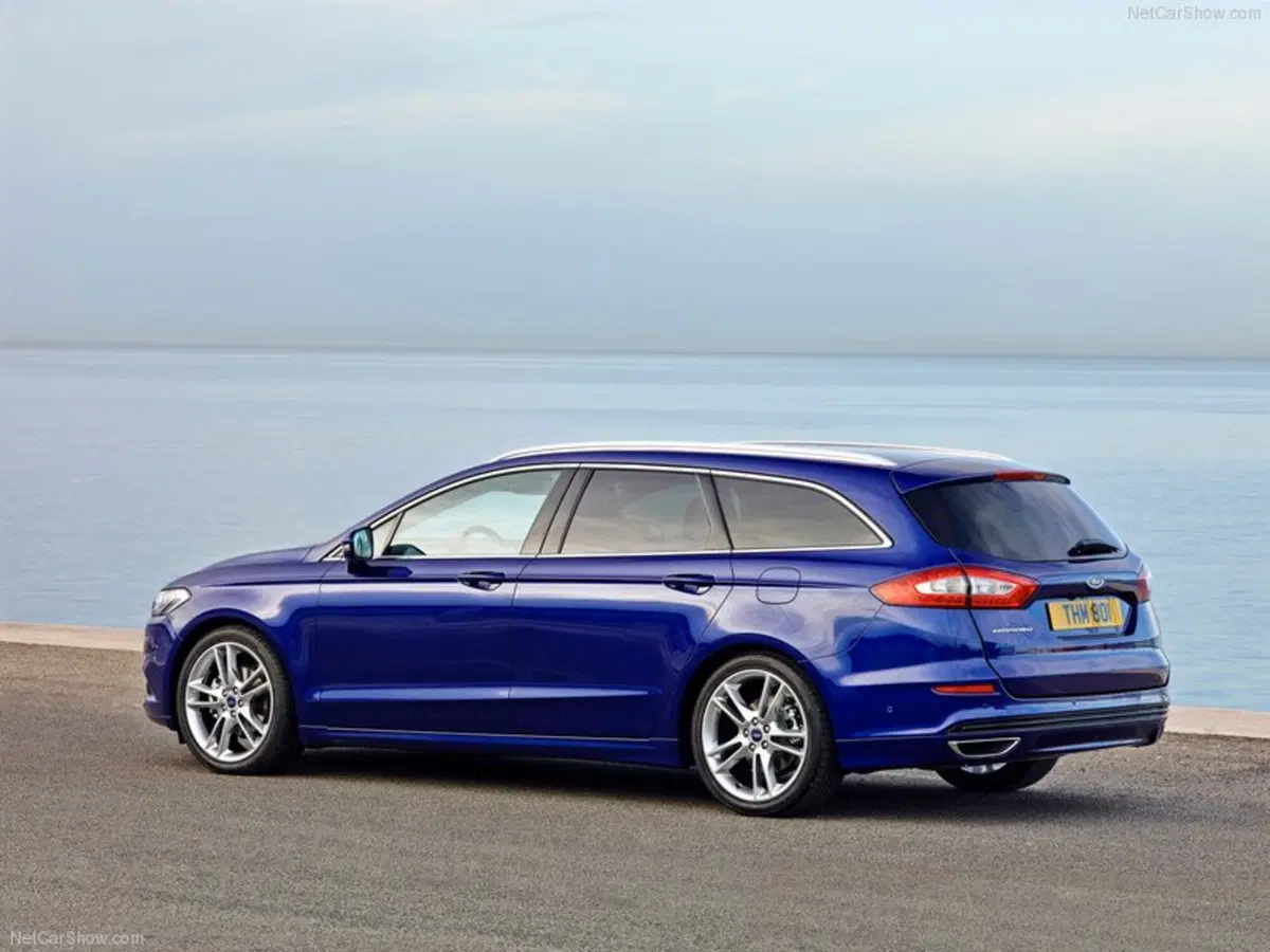 Ford Mondeo Station Wagon Full Hybrid 2.0 187 CV eCVT SW ST-Line Business (4)