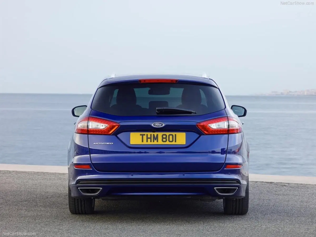 Ford Mondeo Station Wagon Full Hybrid 2.0 187 CV eCVT SW ST-Line Business (5)