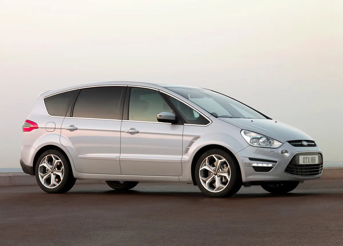 Ford S-Max 2.0 TDCi 140CV Titanium (7)