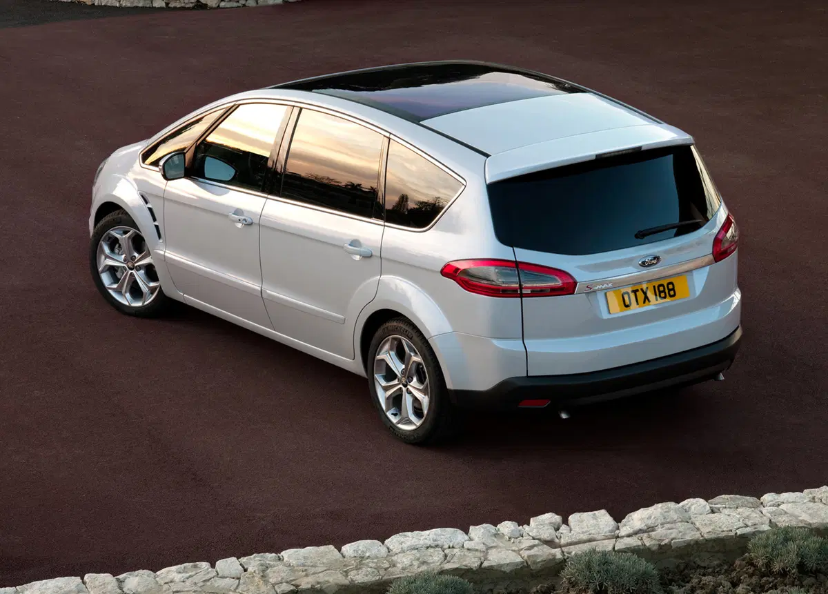 Ford S-Max 2.0 TDCi 140CV Titanium (11)