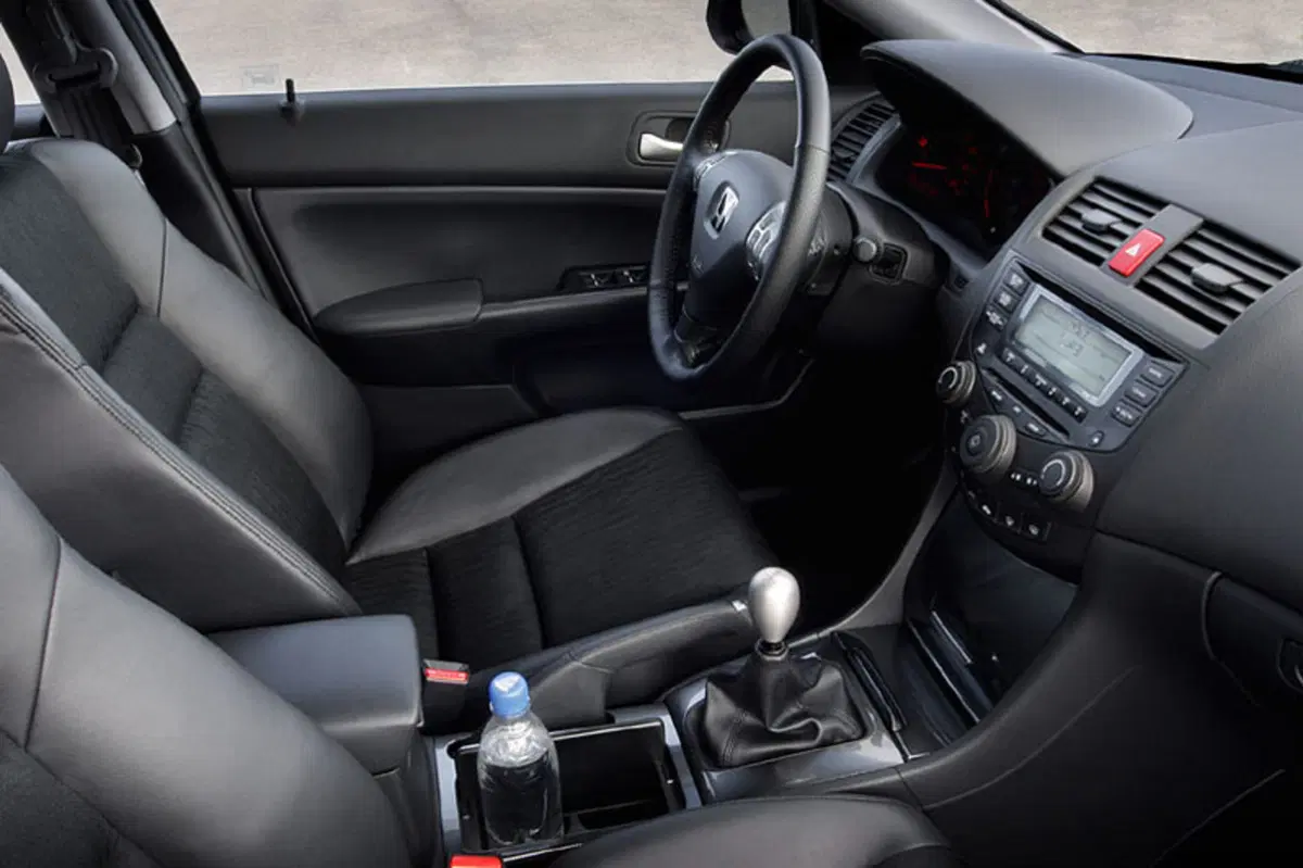 Honda Accord Station Wagon (2003-08) (11)