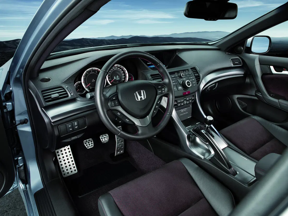 Honda Accord Station Wagon (2008-15) (9)