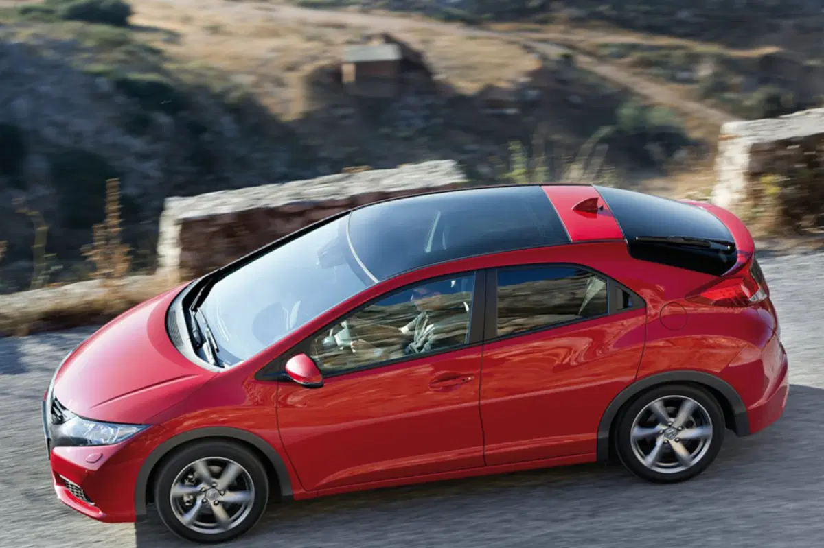 Honda Civic (2012-17) (5)