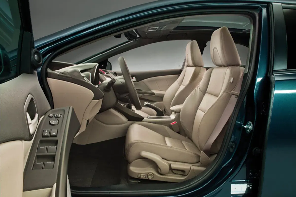 Honda Civic (2012-17) (11)