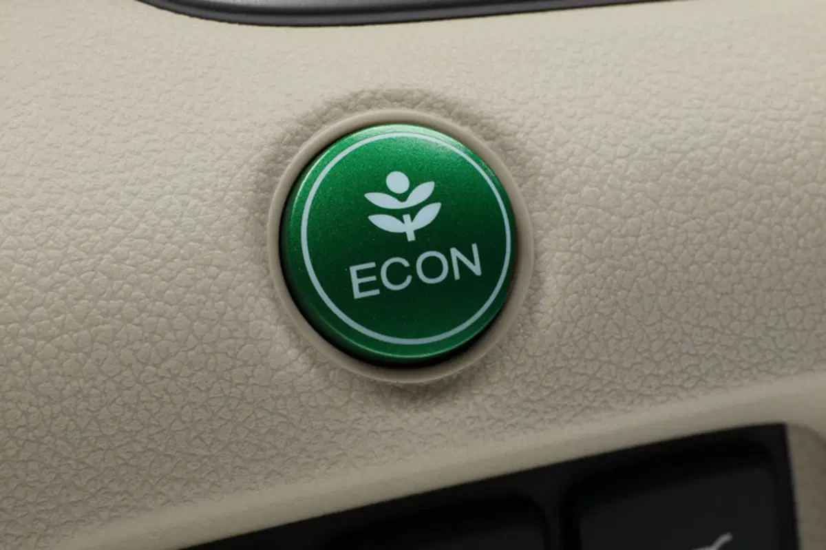 Honda CR-V 2.0 i-VTEC Elegance + Navi 2WD (28)