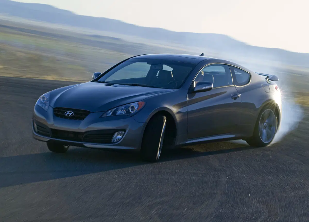 Hyundai Genesis (2010-13) (5)