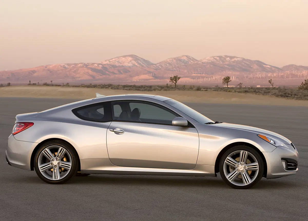 Hyundai Genesis (2010-13) (11)