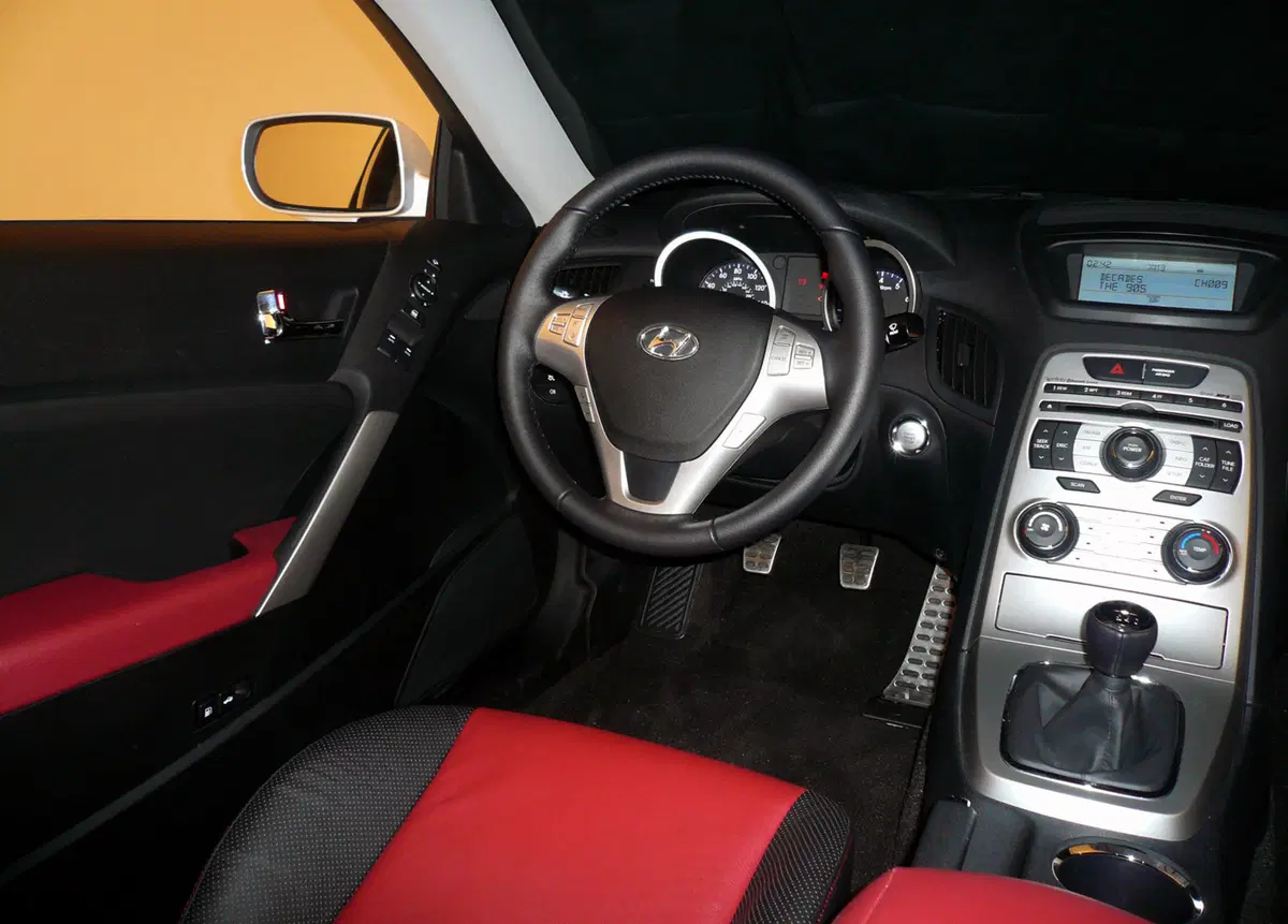 Hyundai Genesis (2010-13) (15)