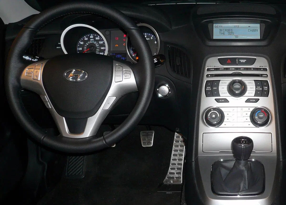 Hyundai Genesis (2010-13) (17)