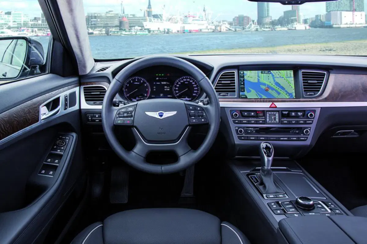 Hyundai Genesis (2014-16) (9)