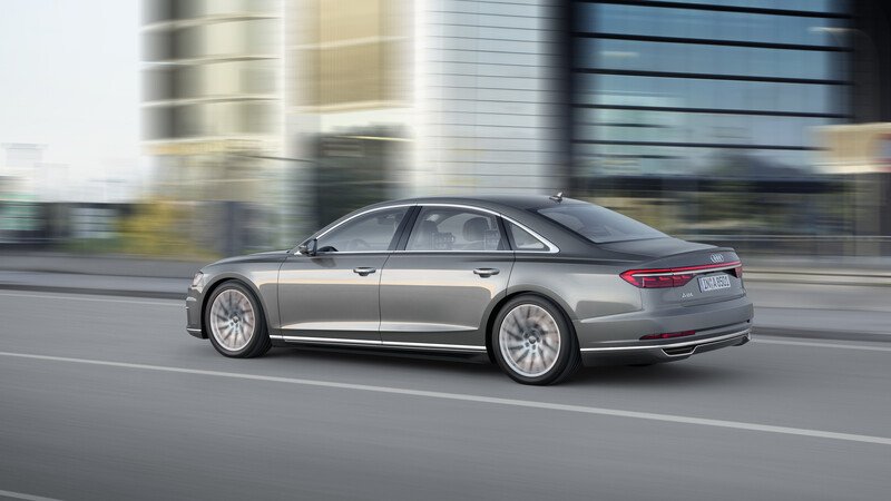 Audi A8, anche a passo lungo e con tecnologia AI piloted driving level 3 [Video]