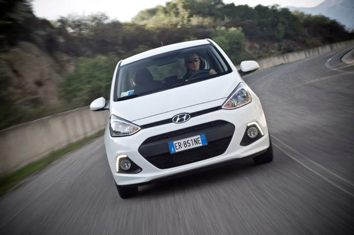 Hyundai i10 1.0 MPI Comfort (3)