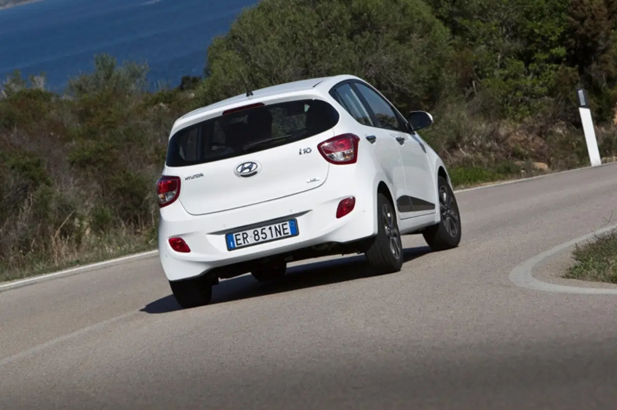 Hyundai i10 1.0 MPI Comfort (4)