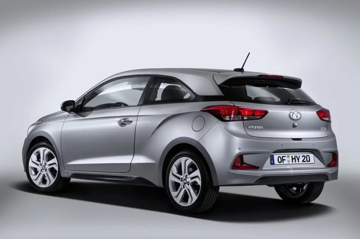 Hyundai i20 Coupé Coupé 1.1 CRDi 12V 3 porte Sport (5)