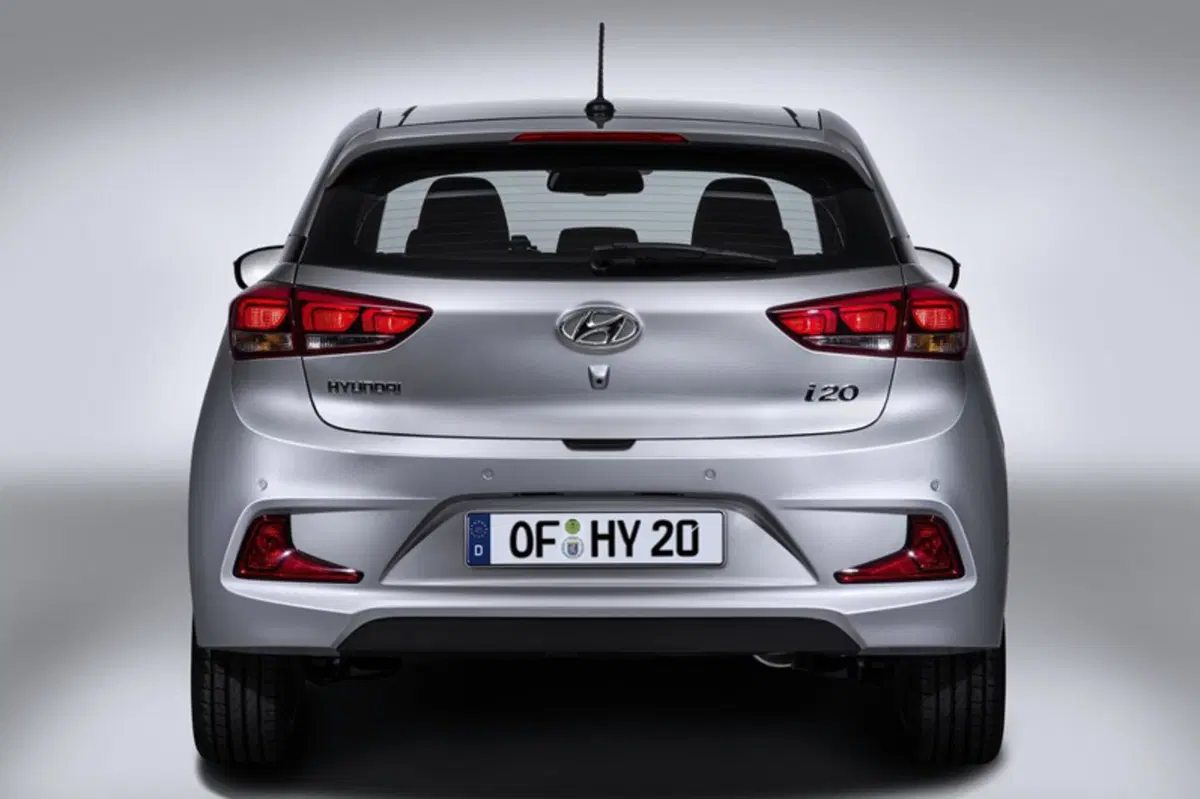 Hyundai i20 Coupé Coupé 1.1 CRDi 12V 3 porte Sport (8)