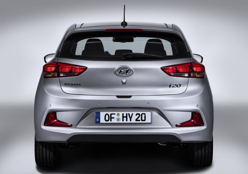 Hyundai i20 Coupé (2015-18) (7)