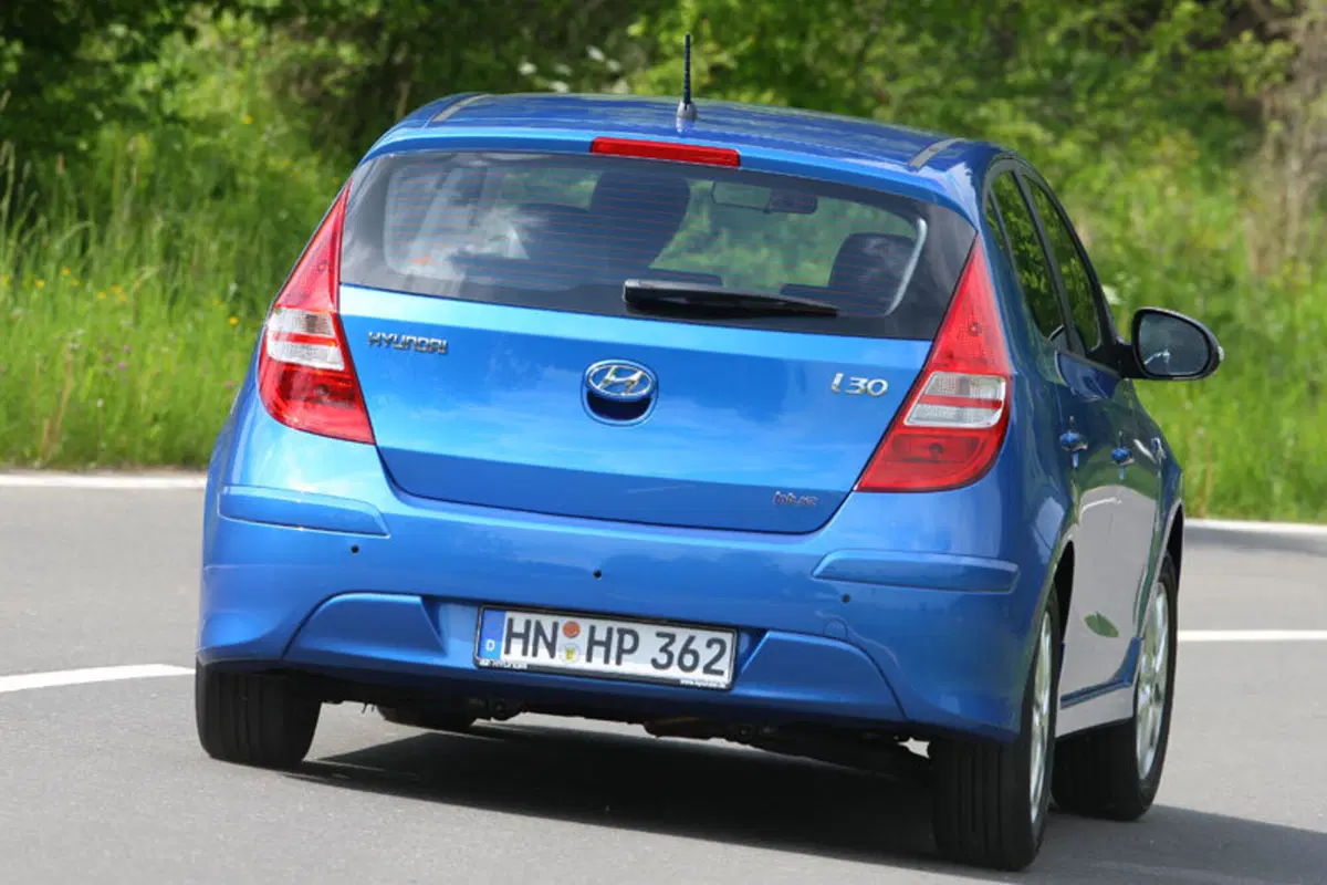 Hyundai i30 1.6 CRDi 128CV 6m Confort (4)