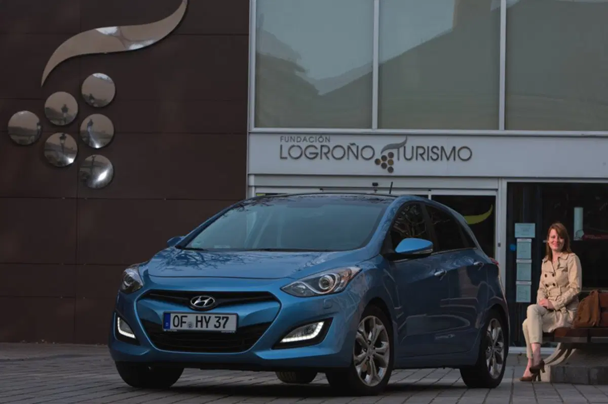 Hyundai i30 1.6 CRDi 5p. Comfort Plus (8)