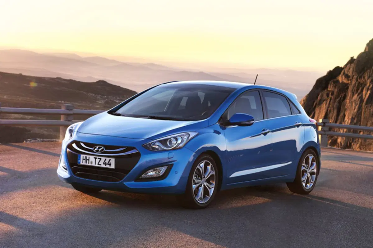 Hyundai i30 1.6 CRDi 5p. Comfort Plus (10)