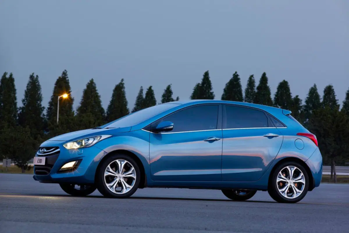 Hyundai i30 1.6 CRDi 5p. Comfort Plus (12)