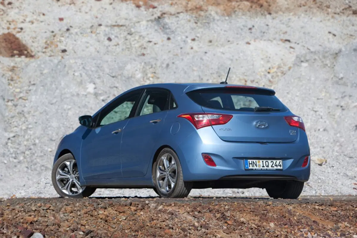 Hyundai i30 1.6 CRDi 5p. Comfort Plus (21)