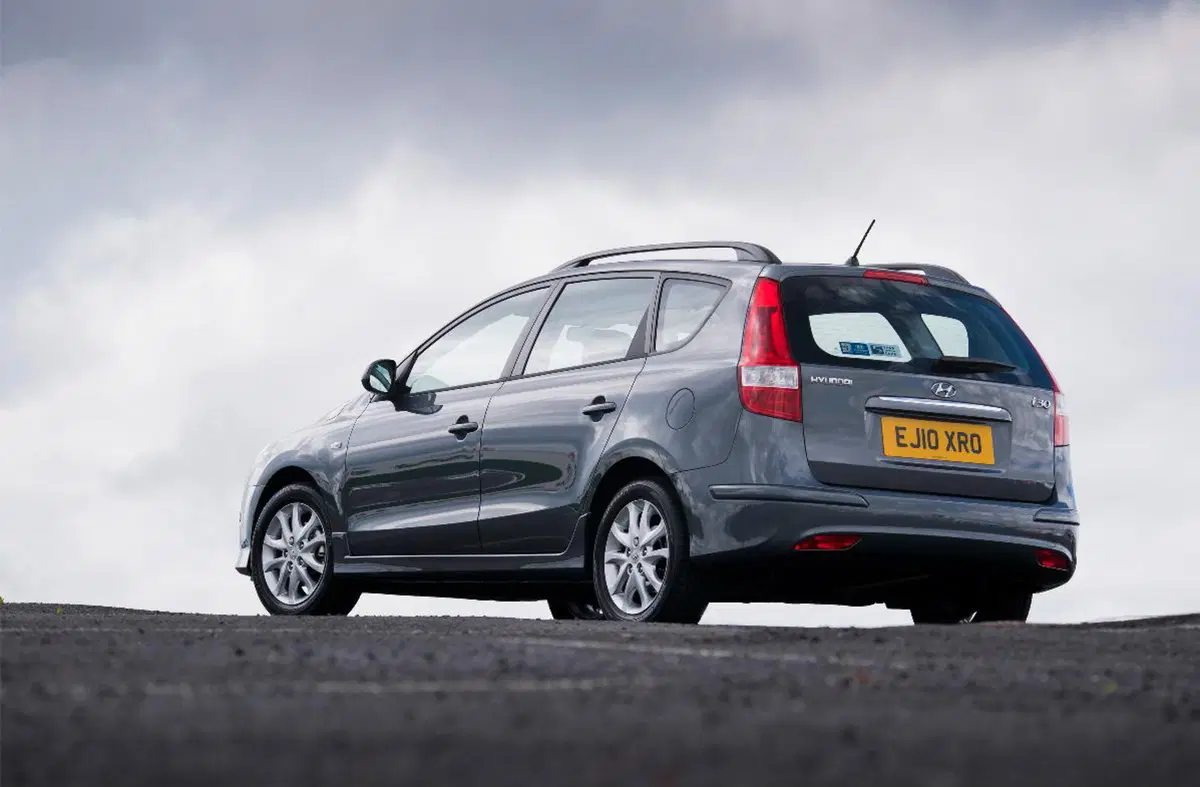 Hyundai i30 Station Wagon (2008-12) (2)