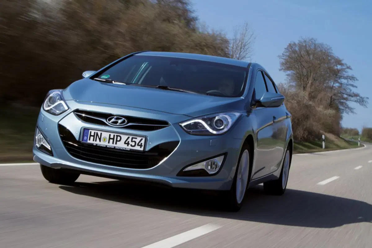 Hyundai i40 (2011-13) (4)