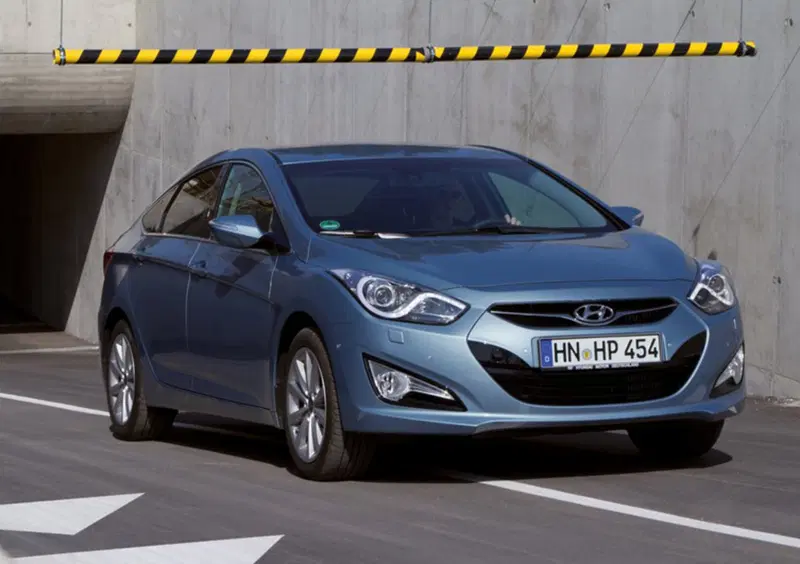 Hyundai i40 (2011-13) (5)