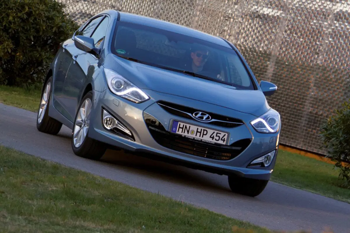 Hyundai i40 (2011-13) (17)