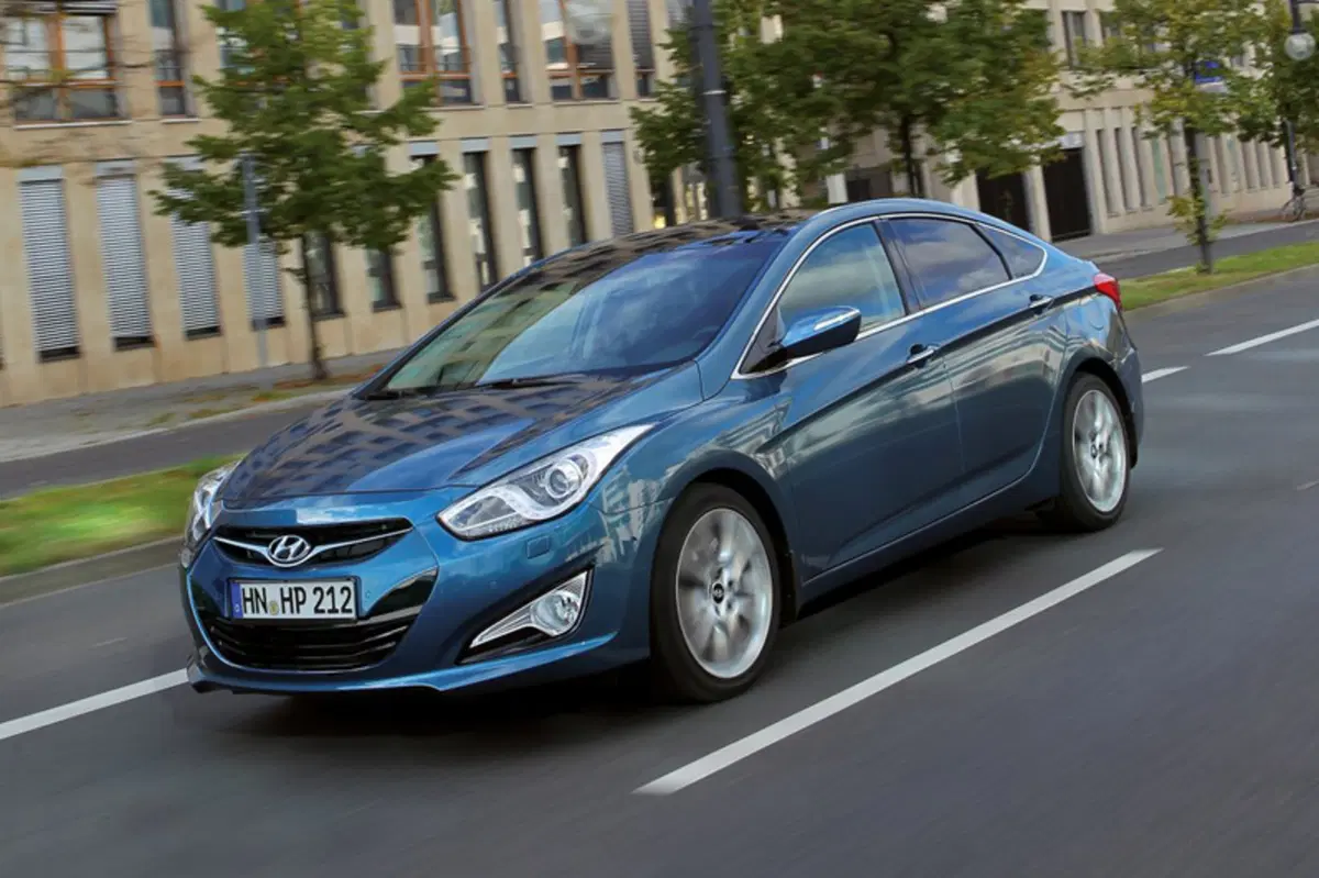 Hyundai i40 (2011-13) (24)