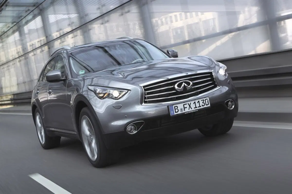 Infiniti QX70 3.7 V6 AT GT
