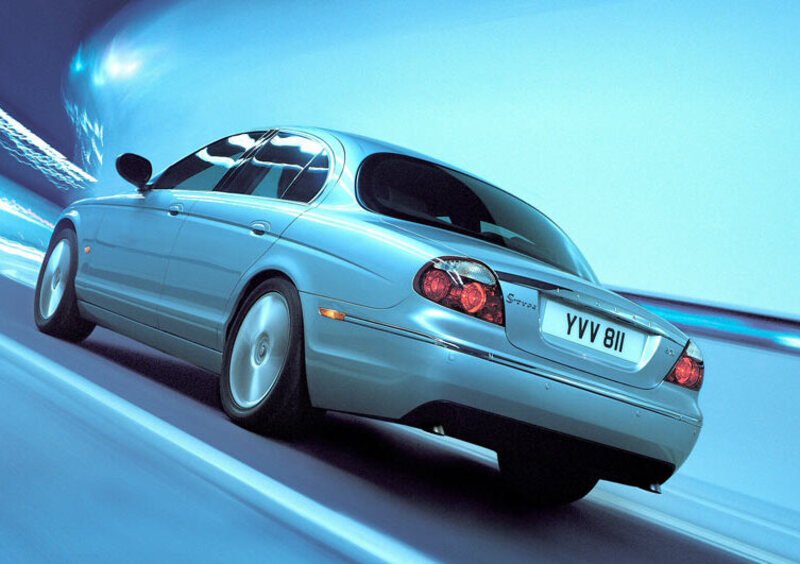 Jaguar S-Type (2005-06) (2)