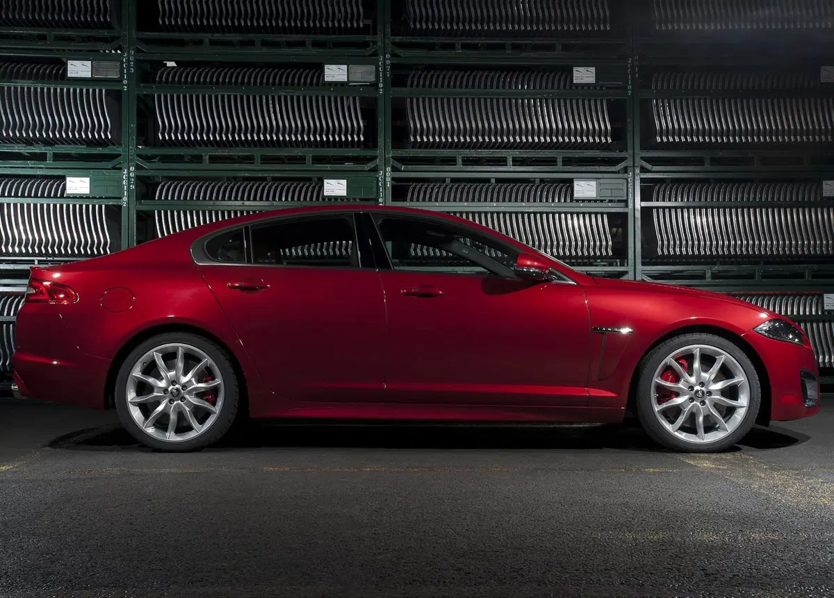 Jaguar XFR (2009-15) (6)