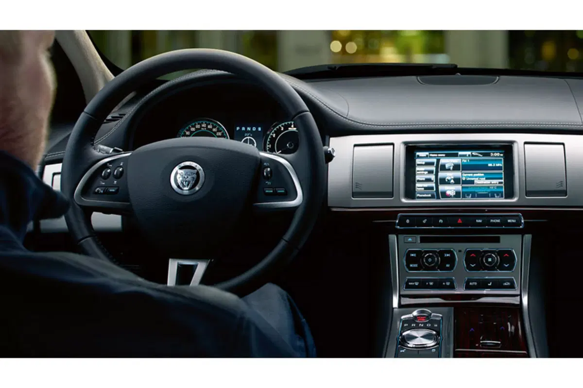 Jaguar XFR-S (2013-15) (5)