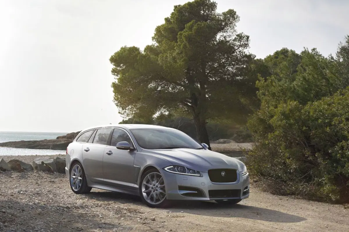 Jaguar XF Sportbrake 3.0 DS V6 Portfolio (3)