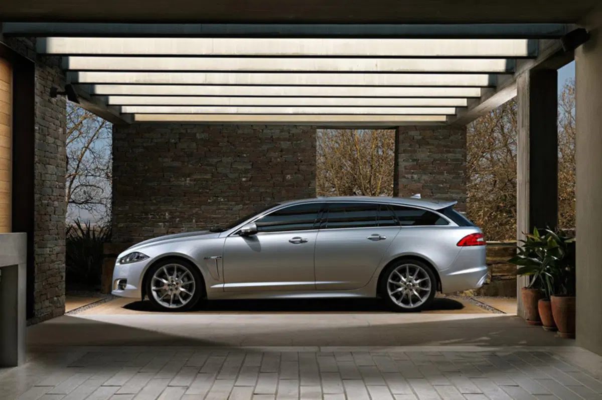 Jaguar XF Sportbrake 3.0 DS V6 Portfolio (6)