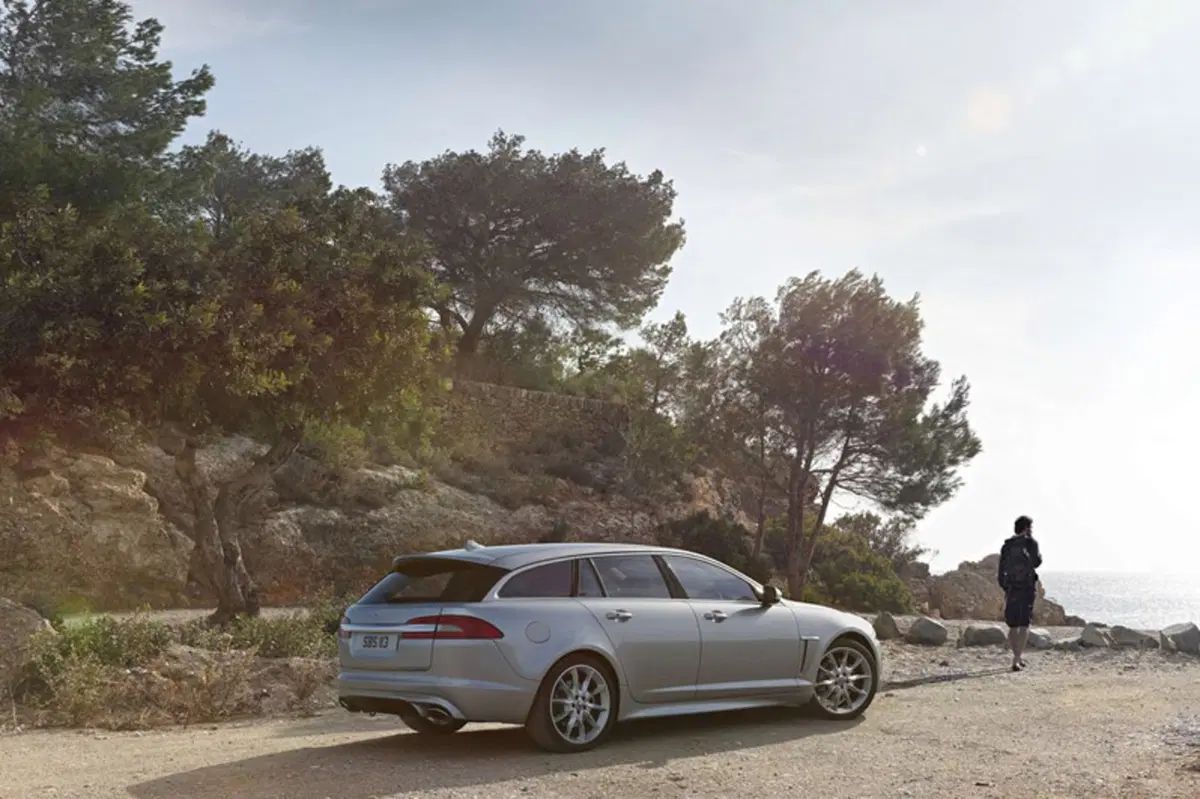 Jaguar XF Sportbrake 3.0 DS V6 Portfolio (13)