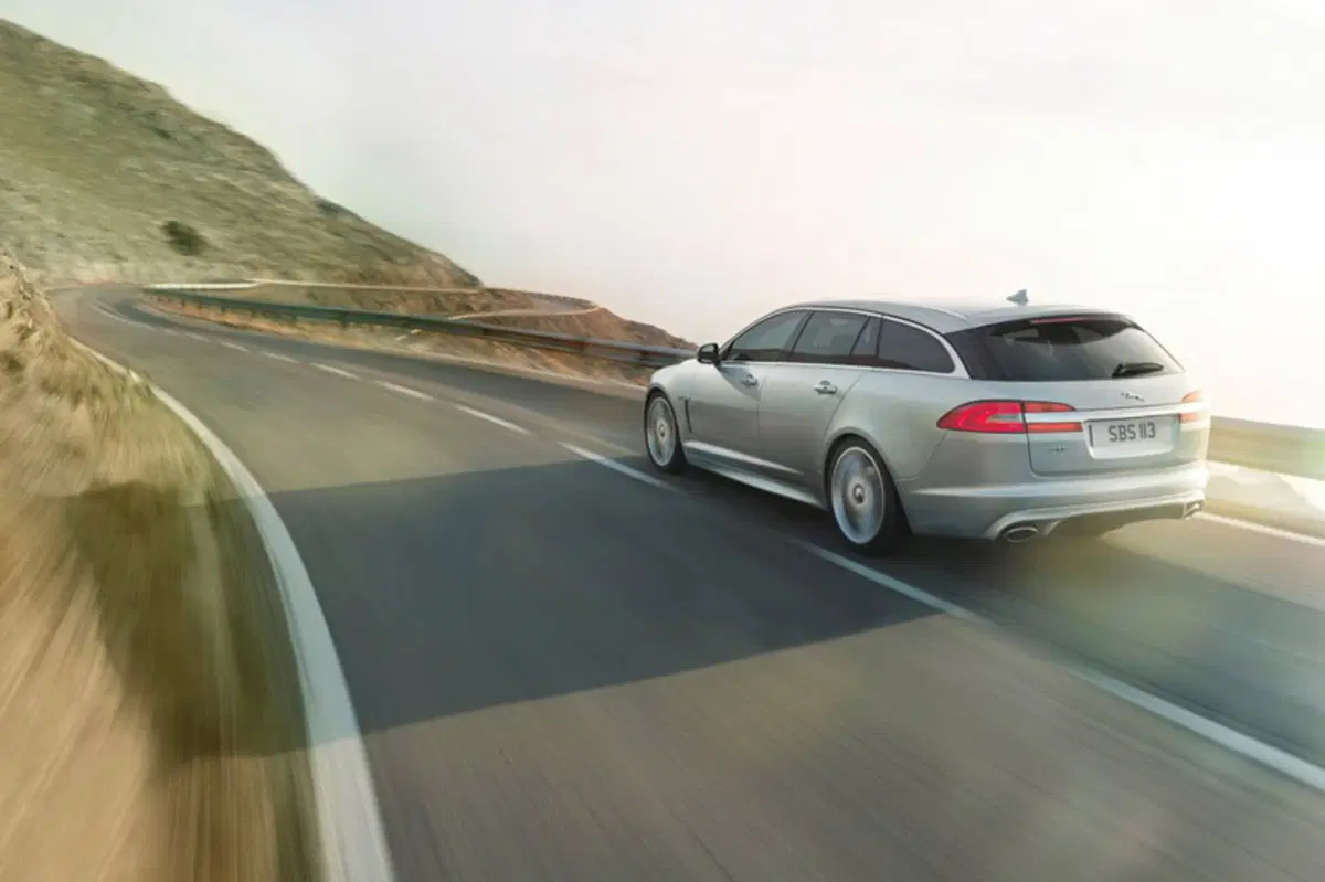 Jaguar XF Sportbrake 3.0 DS V6 Portfolio (14)